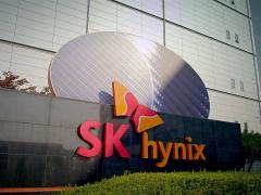 保持行业领先，SK 海力士预计 9 月底量产 1